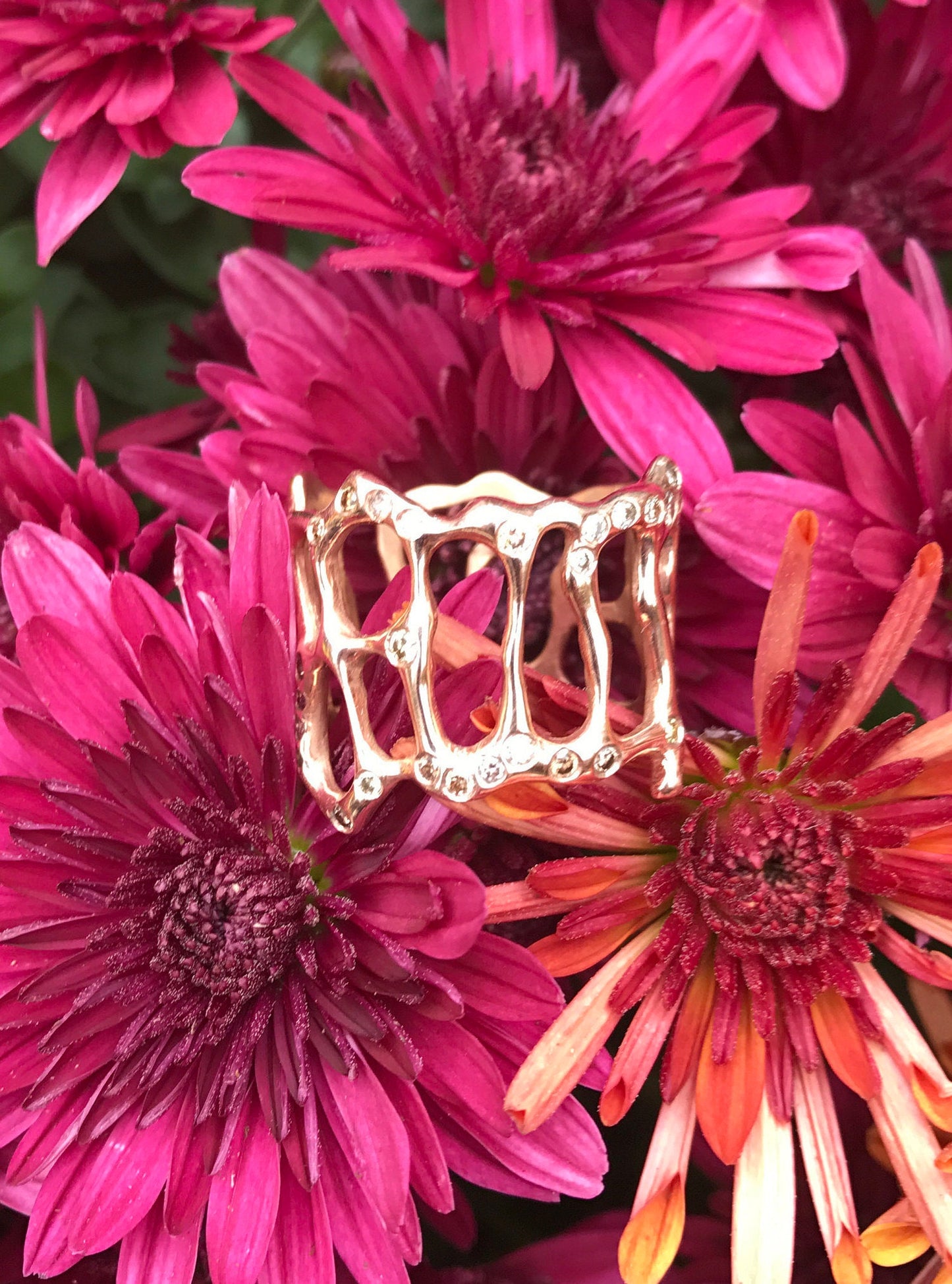 Rose gold and champagne diamonds "molten" ring