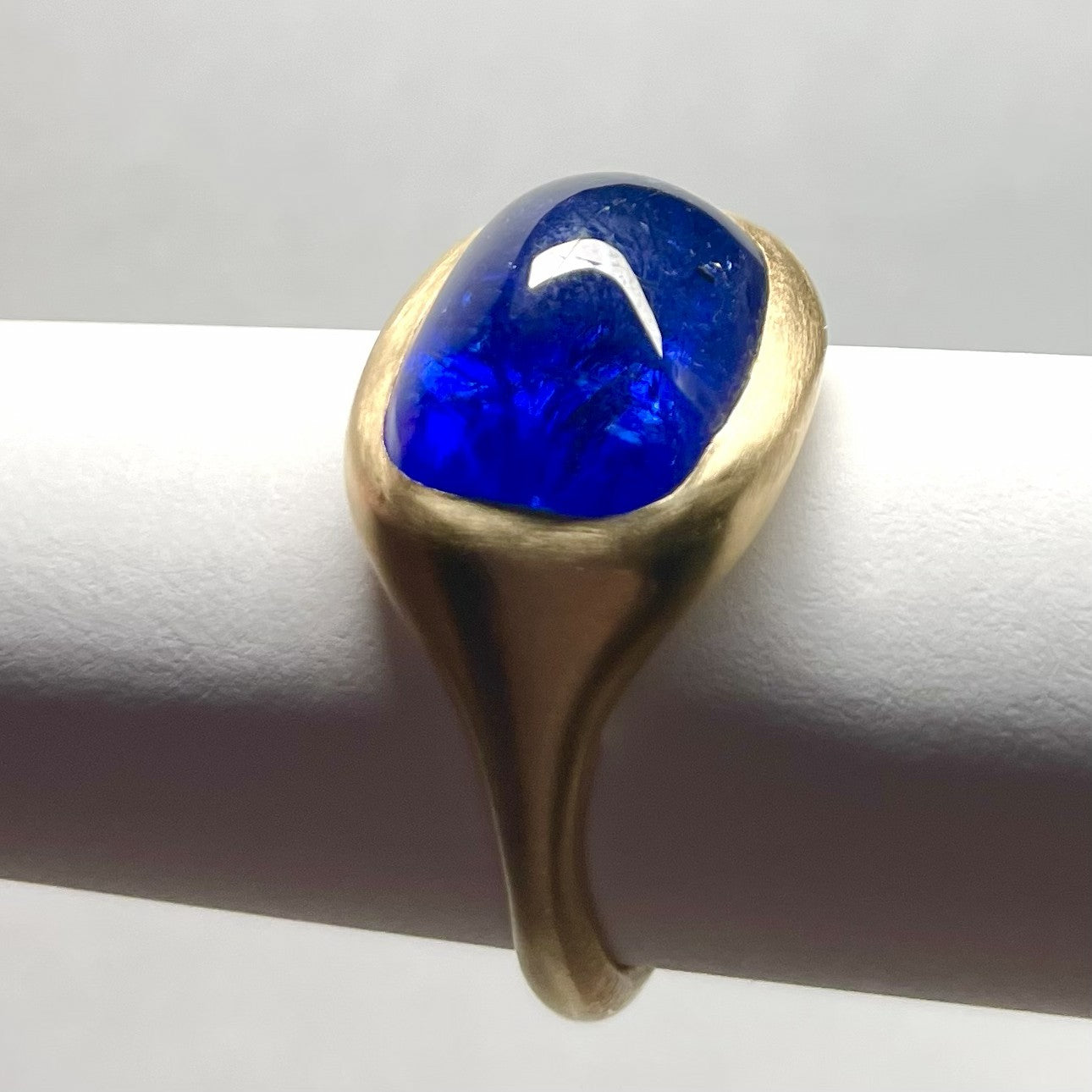 Tanzanite Gold Ring