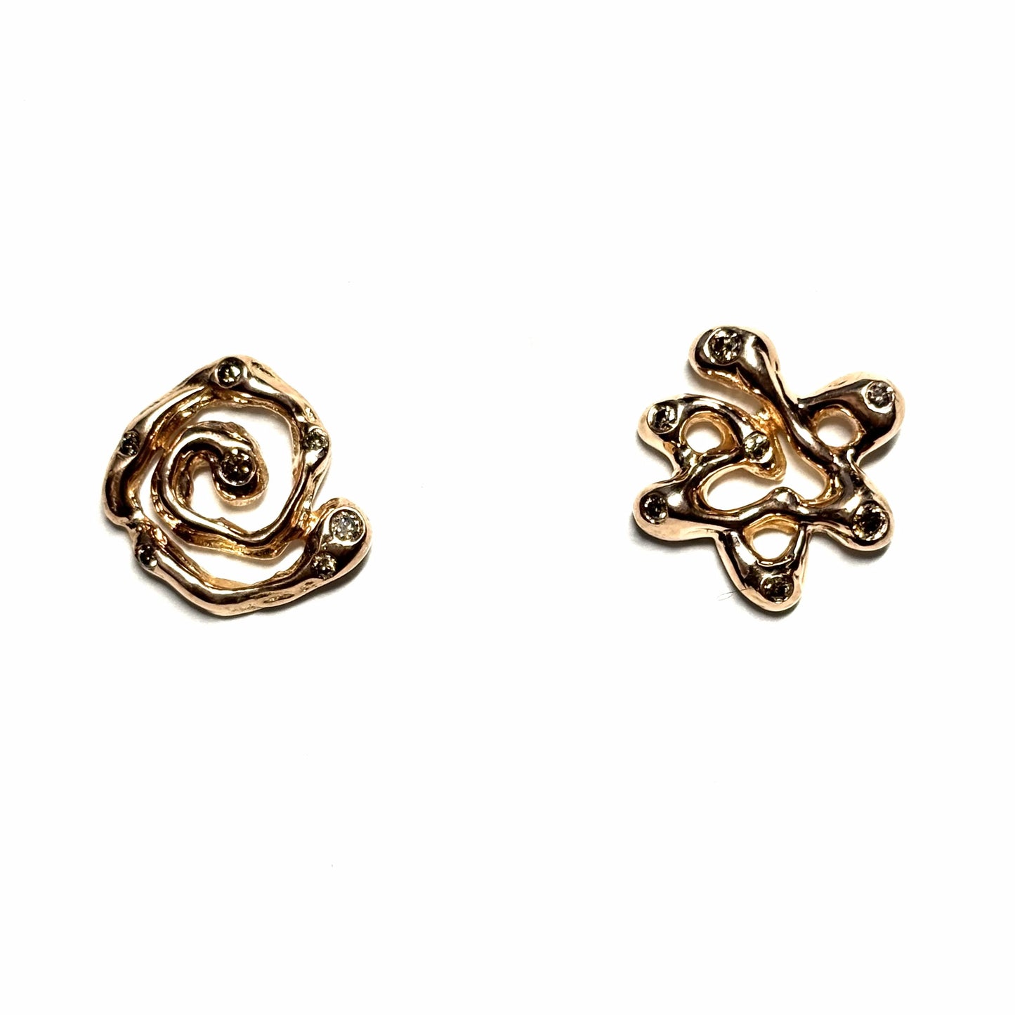 Gold Magen David and swirl mismatched studs